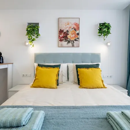 Costa Serena 420 אדחה